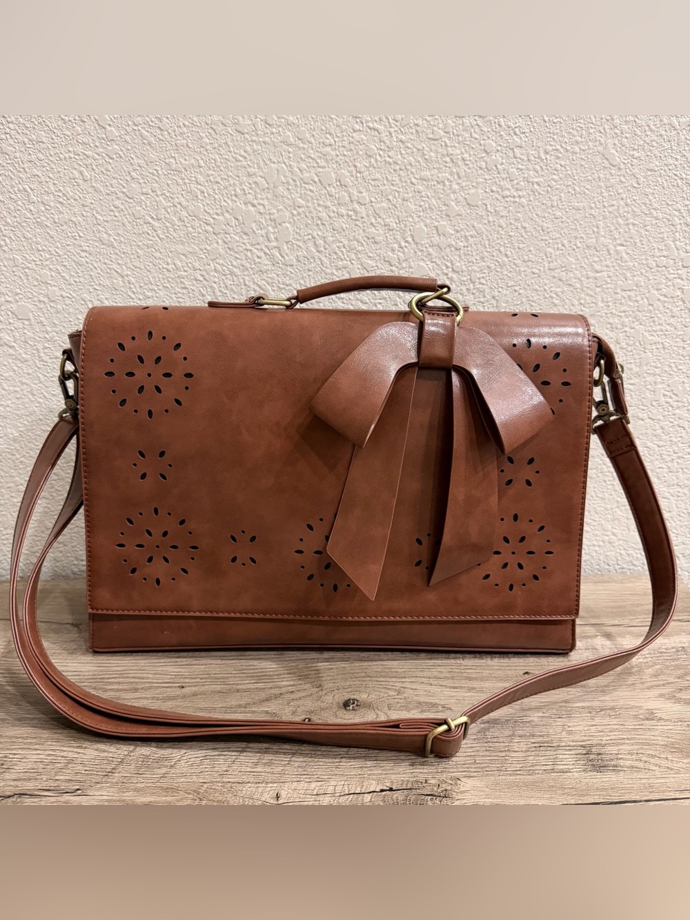 Ecosusi Brown Vegan Leather Briefcase Padded Laptop Shoulder Messenger Bag Bow